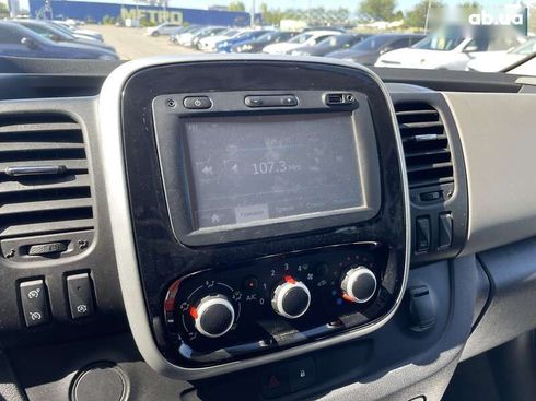 Renault Trafic 2019 - фото 21