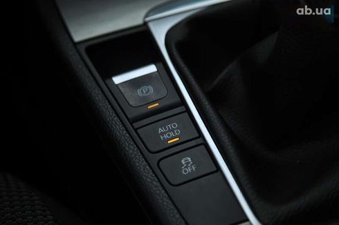 Volkswagen Passat 2011 - фото 19