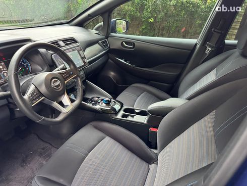 Nissan Leaf 2022 синий - фото 13