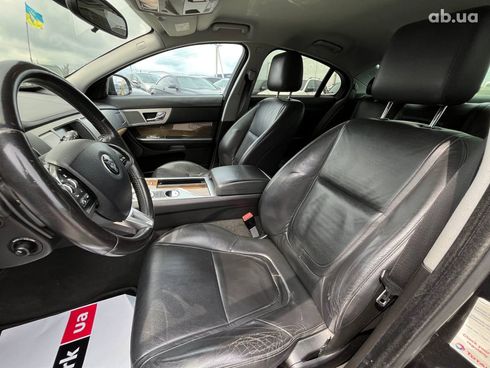 Jaguar XF 2015 серый - фото 34