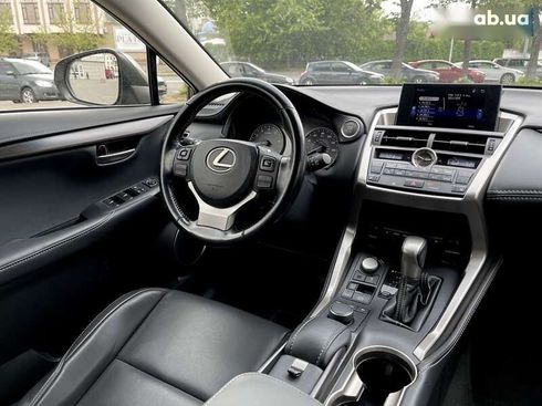 Lexus NX 2017 - фото 11