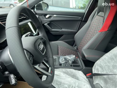 Audi RS Q3 2023 - фото 22