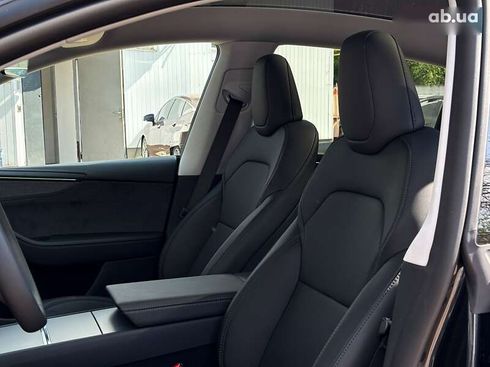 Tesla Model Y 2025 - фото 14