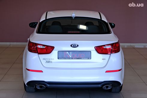 Kia Optima 2015 белый - фото 6