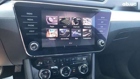 Skoda Superb 2019 - фото 3
