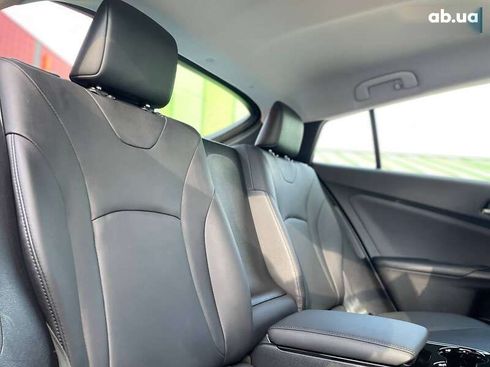 Toyota Prius 2017 - фото 30
