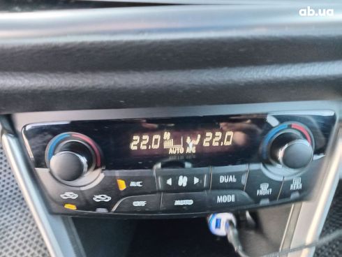 Suzuki SX4 2019 красный - фото 12