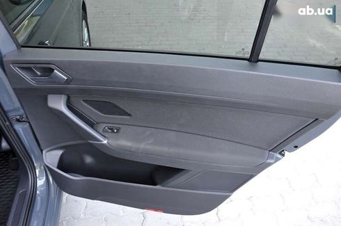 Volkswagen Touran 2020 - фото 21