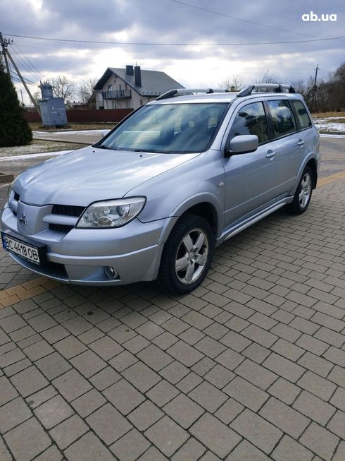 Mitsubishi Outlander 2008 серебристый - фото 9