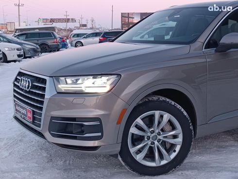 Audi Q7 2017 серый - фото 7