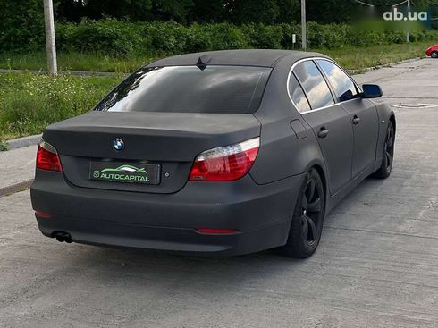 BMW 5 серия 2004 - фото 12