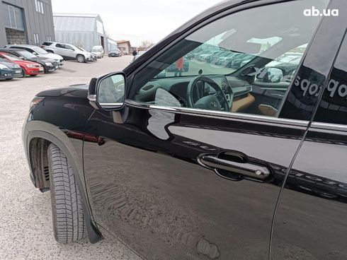 Toyota Highlander 2021 коричневый - фото 6