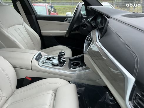 BMW X5 2021 - фото 18