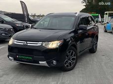 Продаж вживаних Mitsubishi Outlander 2015 року - купити на Автобазарі
