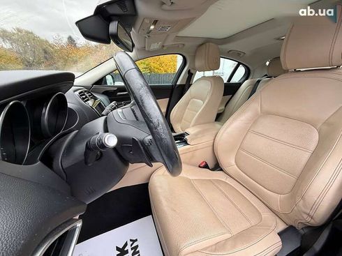 Jaguar XE 2018 - фото 16