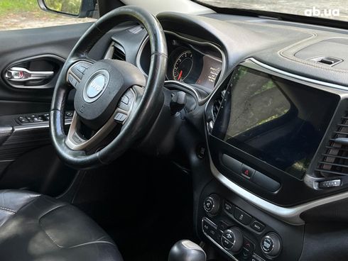 Jeep Cherokee 2015 черный - фото 37