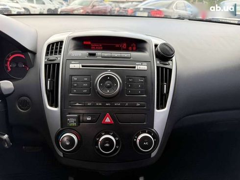Kia Cee'd 2011 - фото 26