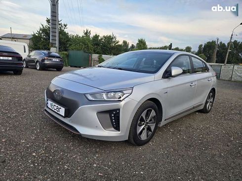 Hyundai Ioniq 2019 - фото 12