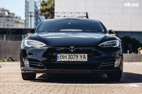 Tesla Model S 2018 черный - фото 6