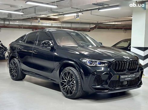 BMW X6 M 2022 - фото 11