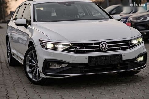 Volkswagen Passat 2020 - фото 27