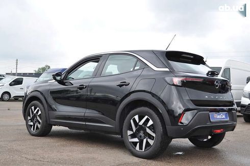 Opel Mokka-e 2023 - фото 12