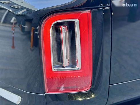 Rolls-Royce Cullinan 2019 - фото 27