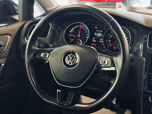Volkswagen e-Golf 2020 - фото 18
