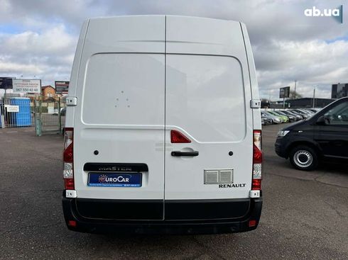 Renault Master 2020 - фото 10