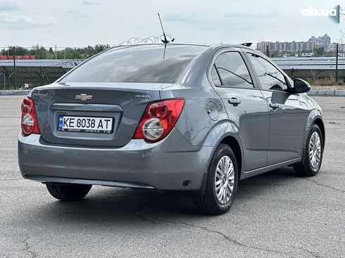Chevrolet Aveo 2014 - фото 22
