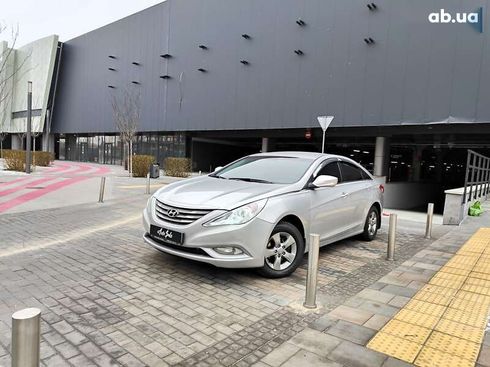 Hyundai Sonata 2012 - фото 10