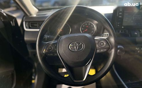 Toyota RAV4 2021 - фото 15