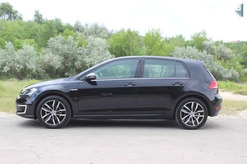 Volkswagen e-Golf 2020 - фото 17
