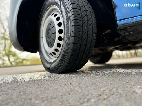 Volkswagen Transporter 2021 - фото 16