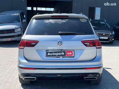 Volkswagen Tiguan 2020 серый - фото 8