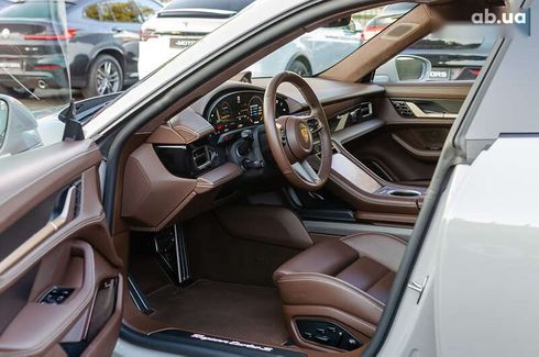 Porsche Taycan 2021 - фото 21