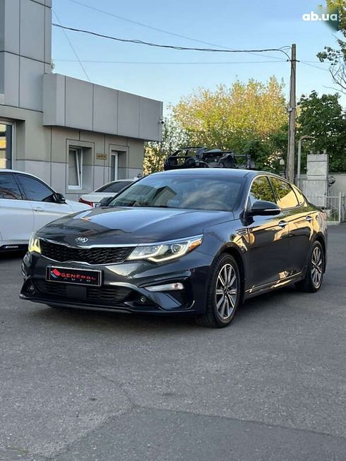 Kia Optima 2018 - фото 2
