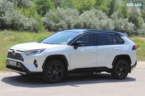 Toyota RAV4 2019 - фото 4
