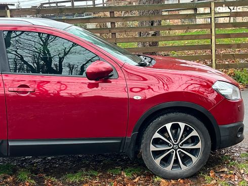 Nissan Qashqai 2012 красный - фото 27