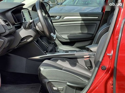 Renault Megane 2017 - фото 28