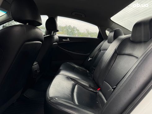 Hyundai Sonata 2015 белый - фото 27