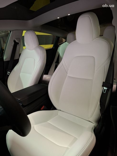 Tesla Model 3 2021 белый - фото 11