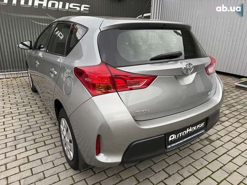 Toyota Auris 2014 - фото 20