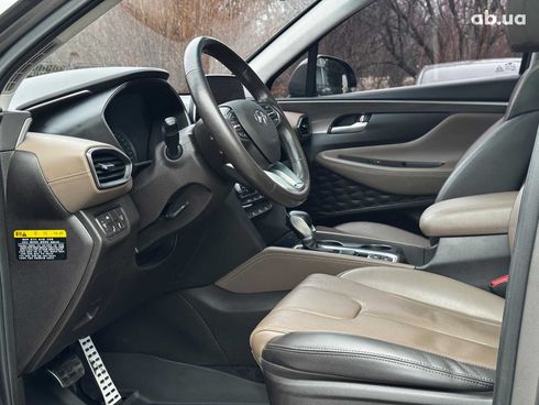 Hyundai Santa Fe 2019 серый - фото 37