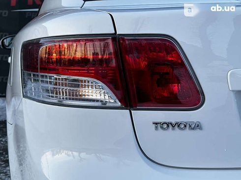 Toyota Avensis 2011 - фото 23