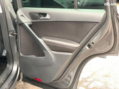 Volkswagen Tiguan 2015 серый - фото 21