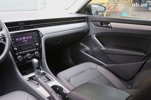 Volkswagen Passat 2021 - фото 15