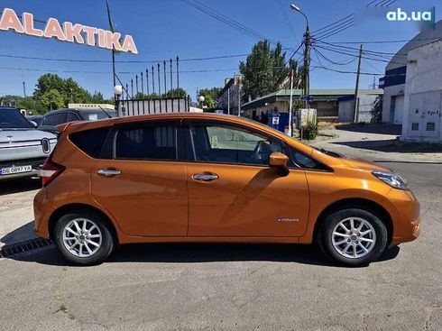 Nissan Note 2017 - фото 7