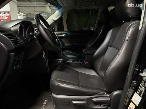 Toyota Land Cruiser Prado 2016 - фото 26