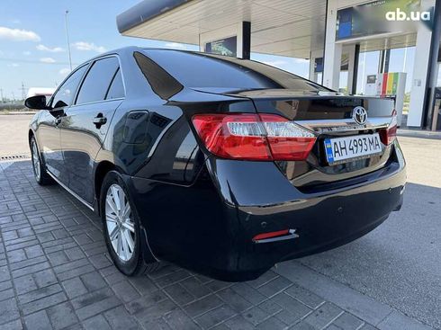 Toyota Camry 2011 - фото 15